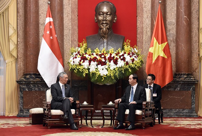 Chủ tịch nước Trần Đại Quang tiếp Thủ tướng Singapore Chủ tịch nước Trần Đại Quang tiếp Thủ tướng Cộng hòa Singapore Lý Hiển Long đang thăm chính thức Việt Nam. Ảnh: Mạnh Thắng