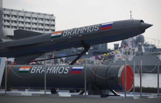 Ấn Độ liên tiếp thử tên lửa siêu thanh BrahMos Tên lửa siêu thanh BrahMos. Ảnh: Bộ Quốc phòng Ấn Độ