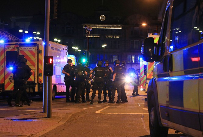 Anh và lỗ hổng an ninh trong vụ tấn công khủng bố ở Manchester Arena Ảnh: Reuters