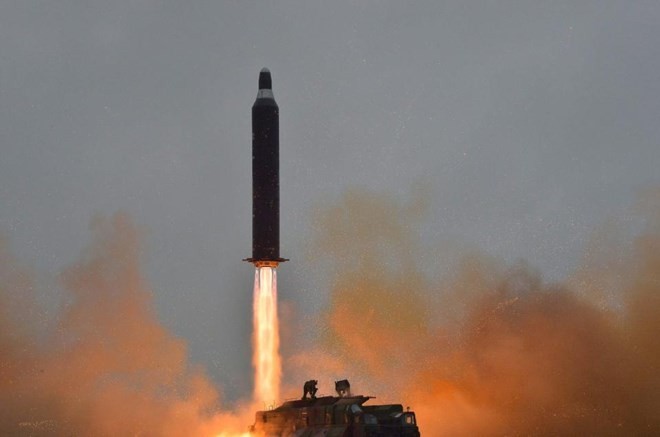 THẾ GIỚI 24H: Mỹ phạt cá nhân Trung Quốc, Nga liên quan hạt nhân Triều Tiên Ảnh: KCNA