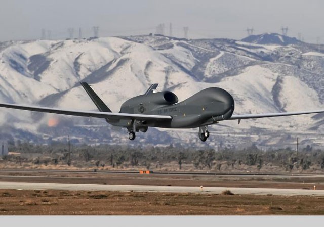 Hàn Quốc mua ‘ác điểu’ RQ-4 Global Hawk giám sát Triều Tiên Ảnh: US Navy