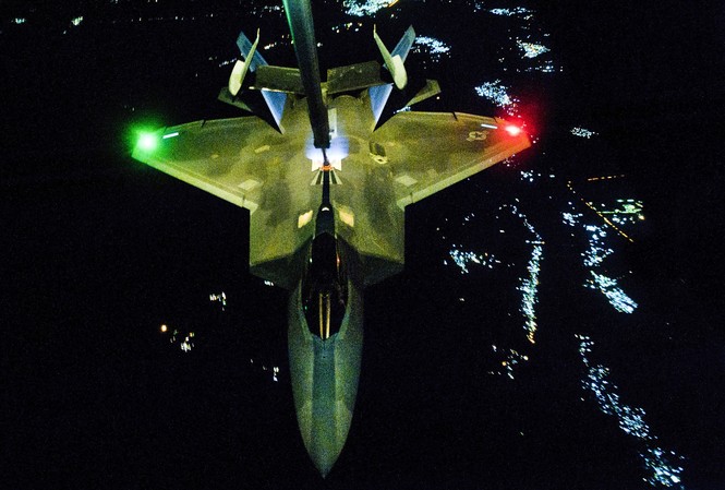 Mỹ thừa nhận ‘bó tay’ trong việc đeo bám máy bay Nga ở Syria Mỹ thừa nhận ‘bó tay’ trong việc đeo bám máy bay Nga ở Syria