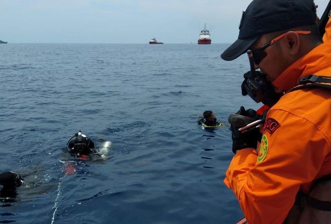 Indonesia xác nhận không ai sống sót trong vụ tai nạn máy bay Indonesia xác nhận không ai sống sót trong vụ tai nạn máy bay