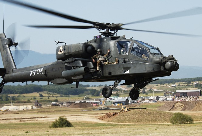 Mỹ chuyển trực thăng tấn công AH-64E Apache cho Ấn Độ Mỹ chuyển trực thăng tấn công AH-64E Apache cho Ấn Độ