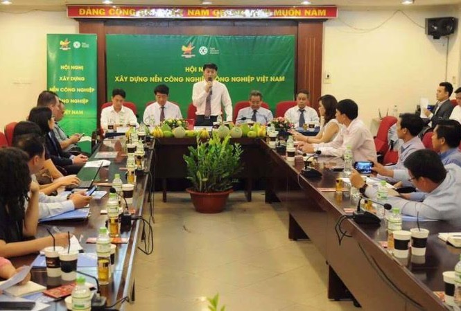 Hướng đến việc xây dựng mô hình làm nông nghiệp kiểu mới Đại diện Câu lạc bộ Nông nghiệp công nghệ cao (DAA) công bố việc tổ chức hội nghị vào ngày 18/12 sắp tới
