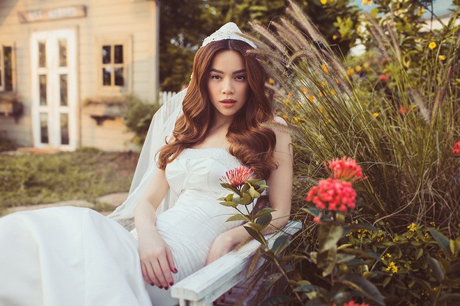 Hồ Ngọc Hà tung ảnh cưới đẹp như thiên thần trong ngày sinh nhật Hồ Ngọc Hà tung ảnh cưới đẹp như thiên thần trong ngày sinh nhật