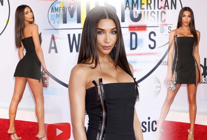 Chân dài 9x Chantel Jeffries khoe ngực đầy, chân thon siêu gợi cảm Chân dài 9x Chantel Jeffries khoe ngực đầy, chân thon siêu gợi cảm