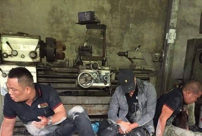 Tin mới vụ nhóm thanh niên đi đòi nợ thuê bị 'con nợ' đánh bầm dập Tin mới vụ nhóm thanh niên đi đòi nợ thuê bị 'con nợ' đánh bầm dập