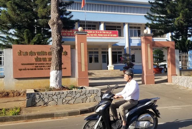 Giám đốc Sở sắp về hưu ký hàng loạt quyết định bổ nhiệm trái quy định Sở Lao động Thương binh và Xã hội tỉnh Gia Lai