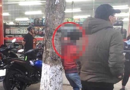 Kinh hãi phát hiện người chết treo cổ trên phố Hiện trường vụ việc