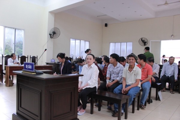 Người phụ nữ nuôi heo và 'độc chiêu' chiếm đoạt 80 tỷ Bà Thu và các đối tượng liên quan trong vụ lừa đảo hơn 80 tỷ đồng tại phiên tòa