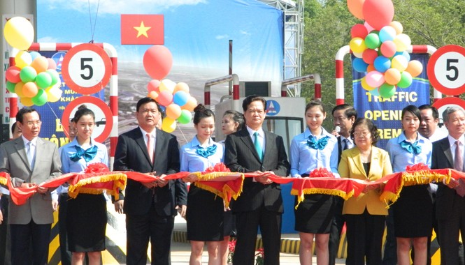Bán quyền thu phí cao tốc TPHCM - Long Thành - Dầu Giây Thông xe toàn tuyến cao tốc TPHCM - Long Thành - Dầu Giây.