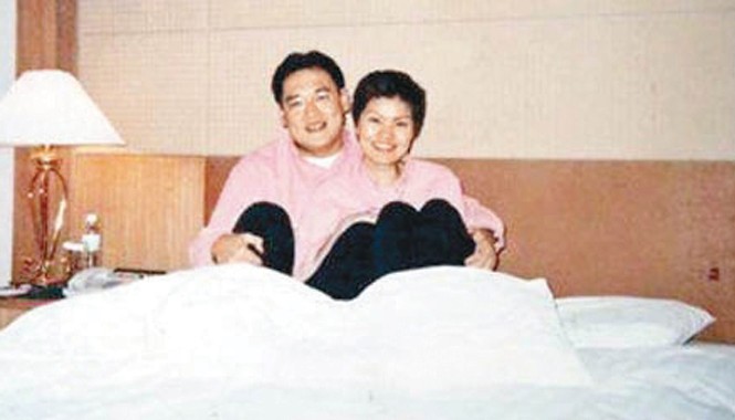 'Hổ' sa lưới từ hình chụp với người tình trên giường Tống Lâm và nhân tình Dương Lệ Quyên.
