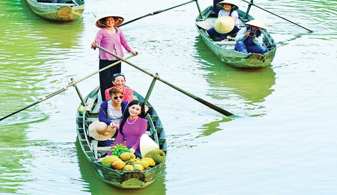 Trong sông trong mắt Về vùng sông nước miền Tây. Ảnh: Huy Nguyễn.