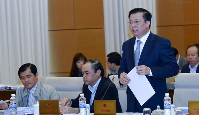 Tiếp tục điều hành ngân sách kiểu 'đi trên dây' Bộ trưởng Bộ Tài chính Đinh Tiến Dũng. Ảnh: TV.