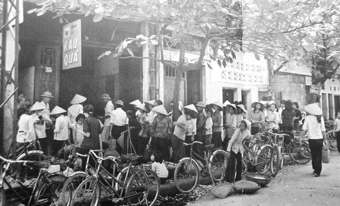 Từ ảnh của ngài Phó Đại sứ, chạnh nhớ… Hà Nội một thời.
