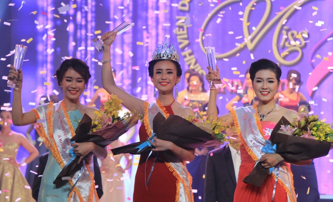 Đặng Thị Thu Hồng đăng quang Nữ sinh viên Việt Nam duyên dáng 2016 Các thí sinh đạt giải Nhất, Nhì, Ba được tham gia Hành trình Tuổi trẻ vì biển đảo quê hương, ra thăm Trường Sa năm 2017.