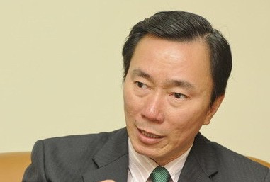Hãy bớt tiệc tùng để mua sách cho trẻ em nông thôn Đại sứ Phạm Sanh Châu, Tổng thư ký Ủy ban Quốc gia UNESCO Việt Nam. Ảnh: Thể thao Văn hóa