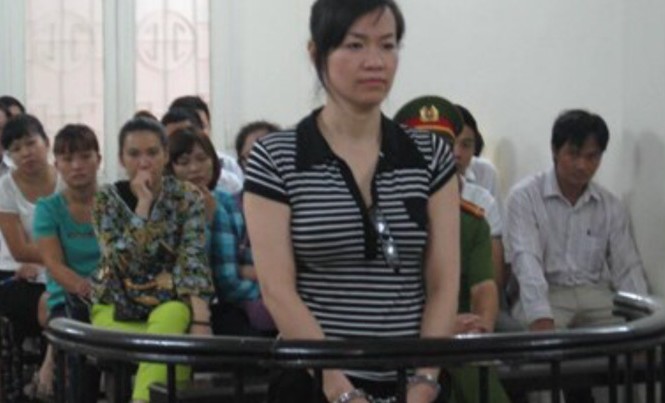 Truy tố “kiều nữ” lừa 353 tỷ đồng của ngân hàng Nguyễn Hồng Anh từng bị truy tố, xét xử về hành vi cố ý làm trái…
