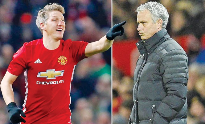 Hợp đồng kỳ quặc giữa Schweinsteiger với M.U Schweinsteiger không được phép bình luận gì về các đời HLV của Man United.