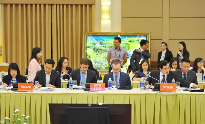 Bảo hiểm rủi ro thiên tai, tài chính cho nông nghiệp Hội nghị quan chức tài chính cao cấp APEC (SFOM) được tổ chức tại Ninh Bình trong hai ngày 18 và 19/5. Ảnh: TTXVN.