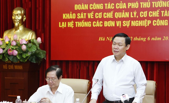 Xóa bỏ tâm lý dựa dẫm ngân sách Phó Thủ tướng Vương Đình Huệ tại buổi làm việc với Bộ Nội vụ.