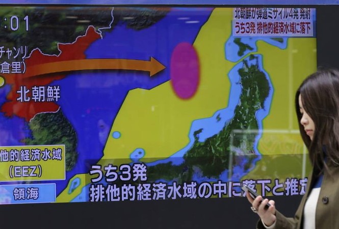 Triều Tiên phóng tên lửa, người dân Nhật Bản lo lắng Ảnh: Japantimes