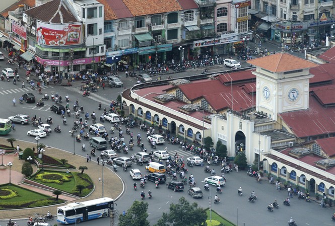 TPHCM xin cơ chế đặc thù: Ðược tự quyết nhưng phải báo cáo Quốc hội TPHCM đang đề xuất thu phí đối với ô tô vào trung tâm thành phố. Ảnh minh họa: Như Ý.
