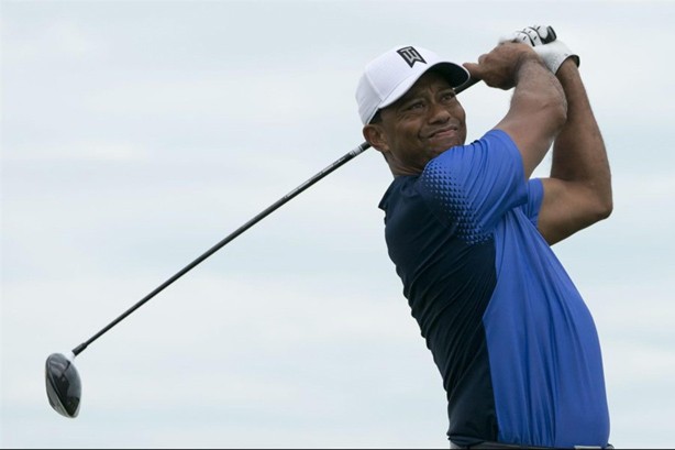 Chờ Tiger Woods tìm lại chính mình Woods thể hiện tốt tại buổi tập trước thềm Hero World Challenge 2017.