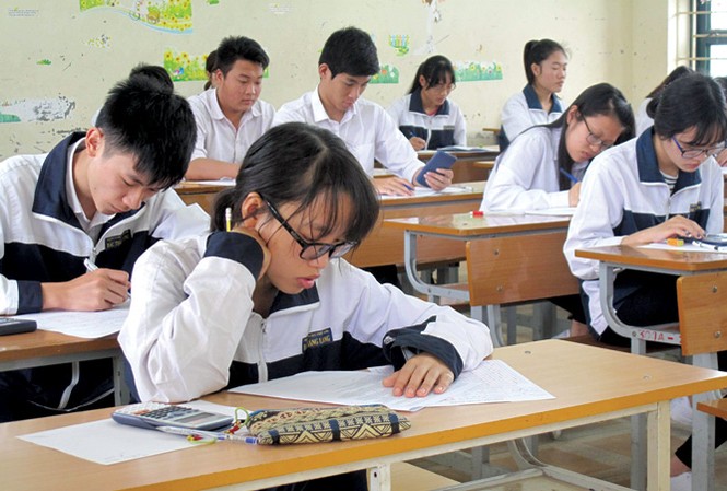 Tuyển sinh đại học 2018: Lạ lùng kỹ thuật khối C, kiến trúc khối A Năm nay, ôn thi tổ hợp Văn, Sử, Giáo dục công dân vẫn có thể đỗ vào ngành chế tạo máy. Ảnh minh họa: Nghiêm Huê.