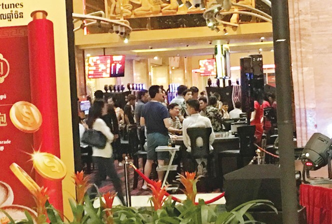 Đệ nhất Casino xứ Chùa Tháp Khu vực chơi bài an ninh nghiêm ngặt, camera chi chít trên đầu.