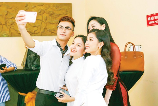 Ca sĩ Thu Hằng: Dân gian kiểu trẻ Quán quân U20 check in cùng bạn.