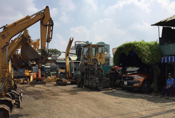 Doanh nghiệp lớn Sài Gòn vô tư cho thuê đất công để trục lợi SaigonTourist cho thuê kinh doanh nhà hàng và xe cơ giới.