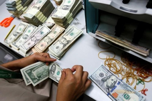 Sức ép giảm giá VND có lớn? Tỷ giá VND/USD đã tăng 1,3% từ đầu năm tới nay, liệu có còn tăng nhiều nữa.