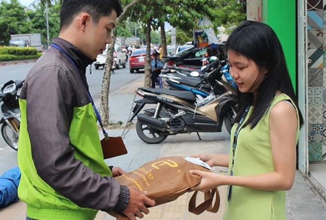 Bỏ tiền mua 'cục tức' Mua hàng online dễ ôm quả lừa (ảnh minh họa).