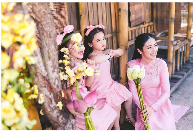 Ngọc Hân - Hoa hậu đam mê áo dài Ngọc Hân nhan sắc và trí tuệ trưởng thành theo thời gian.