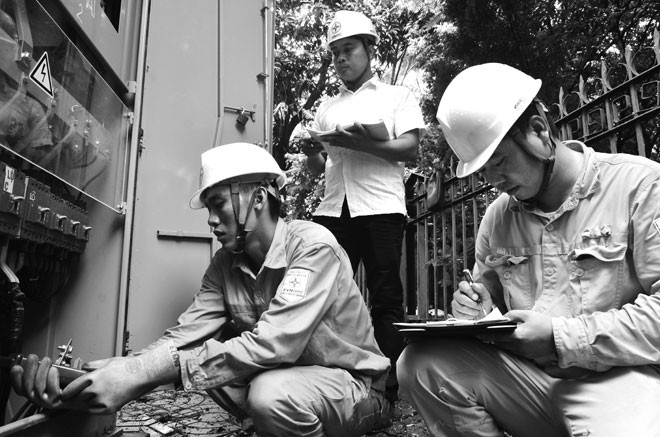EVN lọt top doanh nghiệp Nhà nước minh bạch thông tin nhất EVN lọt top doanh nghiệp Nhà nước minh bạch thông tin nhất theo báo cáo của Tổ chức Hướng tới minh bạch.
