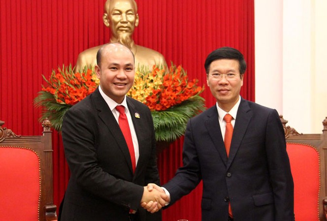 Thanh niên Việt Nam - Campuchia: Ðẩy mạnh giao lưu, hợp tác Trưởng Ban Tuyên giáo Trung ương Võ Văn Thưởng tiếp xã giao đoàn đại biểu Hội LHTN Campuchia.