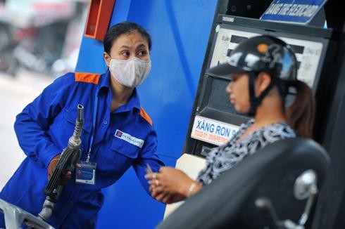 Luẩn quẩn xăng dầu Luẩn quẩn xăng dầu
