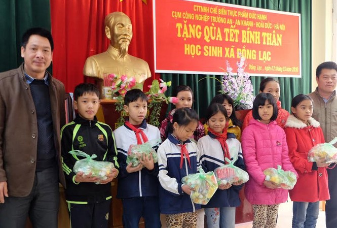 Mang Xuân ấm áp tới những học sinh nghèo vượt khó Mang Xuân ấm áp tới những học sinh nghèo vượt khó