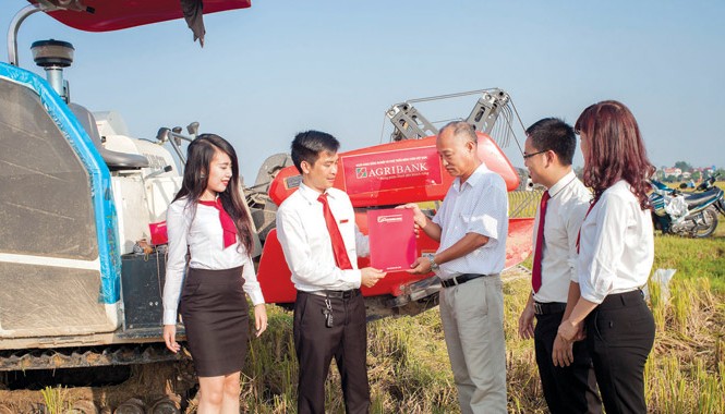 Đoàn viên Agribank hiến kế đổi mới hoạt động ngân hàng Bức ảnh “Agribank Sóc Sơn cho vay hỗ trợ vốn theo Quyết định 68/2013/QĐ-TTg của Thủ tướng Chính Phủ ” đoạt giải Nhì của tác giả Kiều Tùng Lâm (Agribank Sóc Sơn).