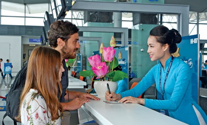 Cách đi máy bay dịp Tết dễ dàng cùng Vietnam Airlines Vietnam Airlines đã lên mọi phương án để phục vụ hành khách tốt nhất trong dịp Tết