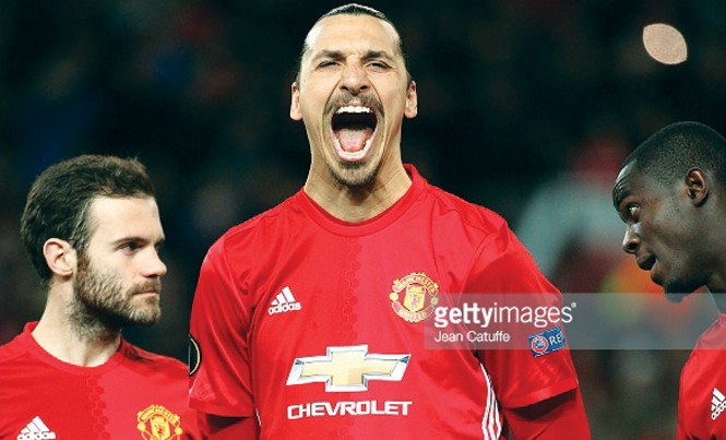 Ibrahimovic - Chiến binh không tuổi Ibrahimovic ngày càng chứng tỏ tầm quan trọng của mình tại Old Trafford bất chấp vấn đề tuổi tác. Ảnh: GETTY IMAGES