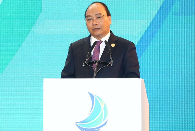 Hội nghị Thượng đỉnh kinh doanh: Đẩy mạnh cải cách để đón các cơ hội lớn Thủ tướng Nguyễn Xuân Phúc phát biểu tại Hội nghị Thượng đỉnh Kinh doanh Việt Nam 2017. Ảnh: TTXVN.