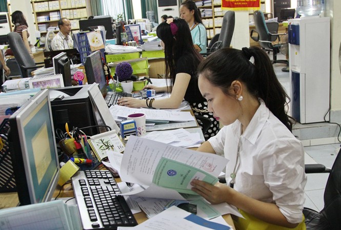 Phấn đấu giảm nợ BHXH xuống dưới 3% Những tháng cuối năm BHXH Việt Nam thực hiện nhiều giải pháp để phát triển đối tượng tham gia BHXH.