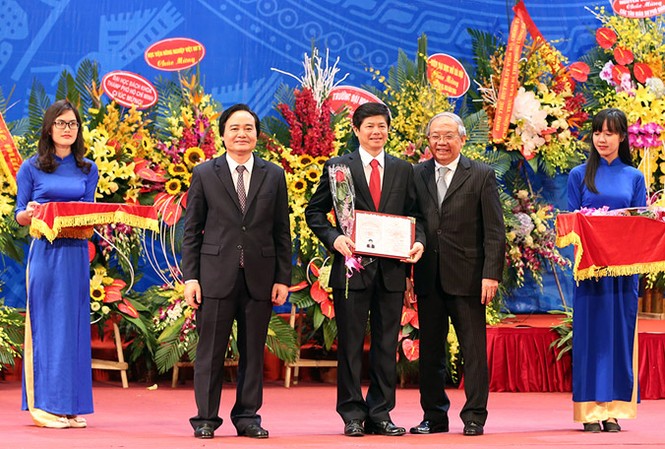 95 ứng viên GS, PGS phải rà soát lại: Nhiều người không đủ minh chứng Không có chức danh GS hay PGS chung chung và trọn đời, chức danh này phải được gắn với một trường đại học nào đó. (Ảnh minh họa)