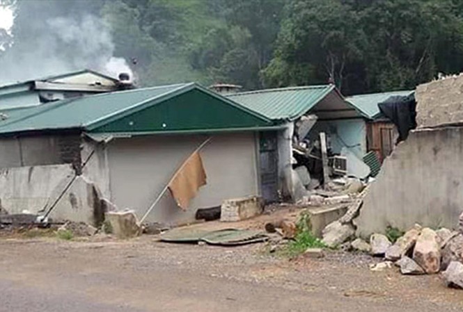 Chân dung trùm ma túy khét tiếng ở Sơn La bị tiêu diệt Khu vực ngôi nhà cảnh sát vây bắt, tiêu diệt nhóm tội phạm ma túy tại bản Tà Dê, xã Lóng Luông (Vân Hồ, Sơn La).