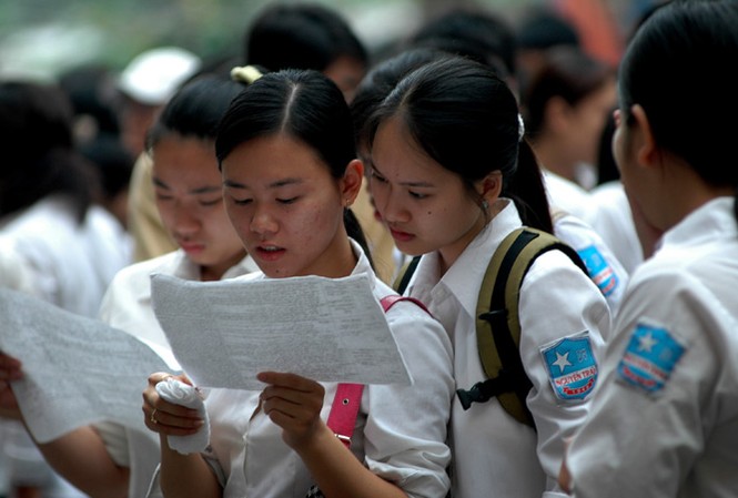 Hà Nội đề xuất tăng học phí cao nhất lên tới hơn 40% Học phí khu vực thành thị được đề xuất tăng 45.000 đồng/tháng. Ảnh: Hồng Vĩnh.
