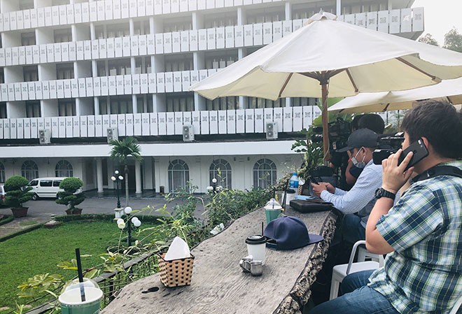Thượng đỉnh Mỹ - Triều: Phóng viên quốc tế hào hứng chuyện ở Việt Nam Các phóng viên săn tin về hội nghị thượng đỉnh tại Hà Nội. Ảnh: Lan Anh