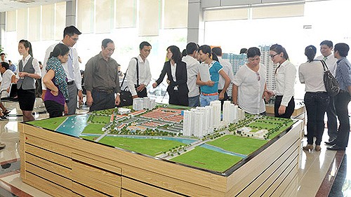 Sửa Luật để dẹp loạn 'cò” bất động sản Môi giới bất động sản phải có giấy phép. Ảnh minh họa